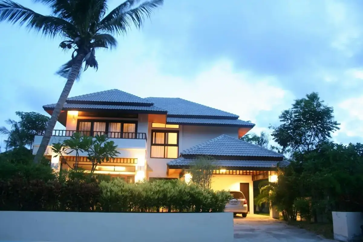 Royal Estate Rawai家庭四居别墅（带按摩浴缸） — Rawai · 1/16