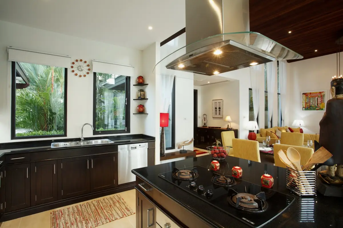Charming 3-Bed Villa with Private Pool, Baan Mandala, Bang Tao — Bang Tao · 4/10