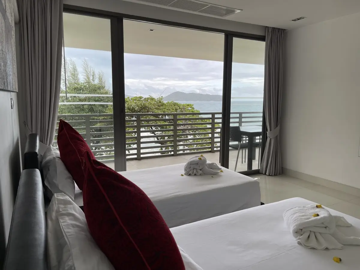 3-Bed Sea-View Apartment with Jacuzzi, Kamala — Kamala · 4/82