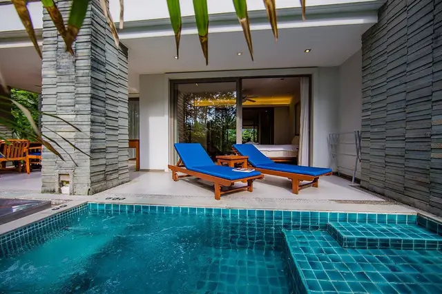 Luxury 3-Bedroom apartments, with pool view and near the sea in Pearl of Naithon project, on Naithon beach — Nai Thon