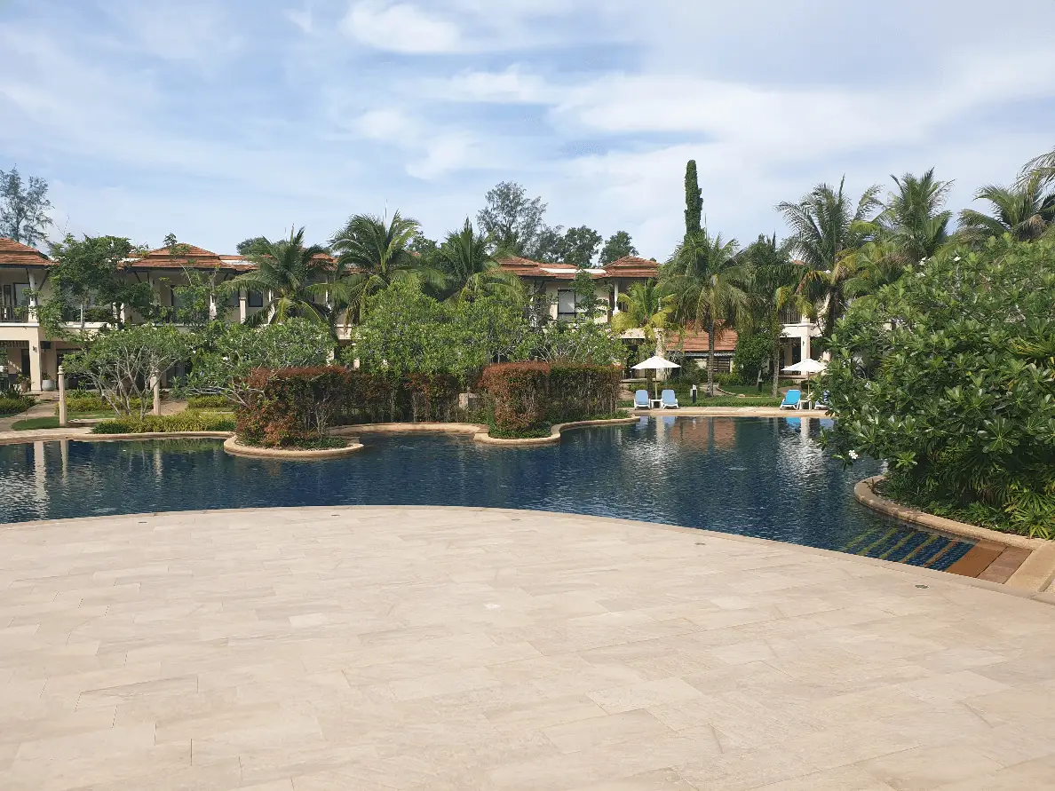 Просторный двухкомнатный таунхаус с бассейном, Layan Villas — Layan · 4/28