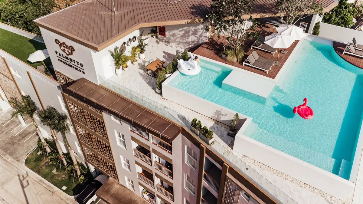 2-Bed Apartment in Palmetto, Karon—Balcony Appeal — Karon · 2/21