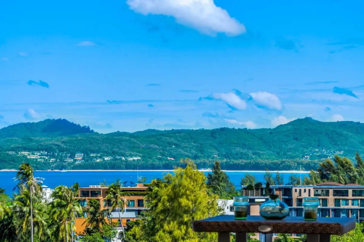 Spacious 3-Bed Surin Apartment—Pool, Sea & Views — Surin · 2/11