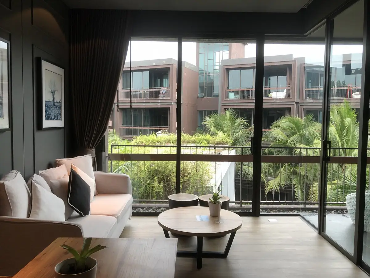 อพาร์ตเมนต์วิวภูเขา 1 ห้องนอน Saturdays — Rawai · 2/25