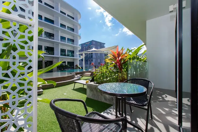 1-Bedroom Apartments, with sea view in Utopia Naiharn project, on Nai Harn beach — Nai Harn