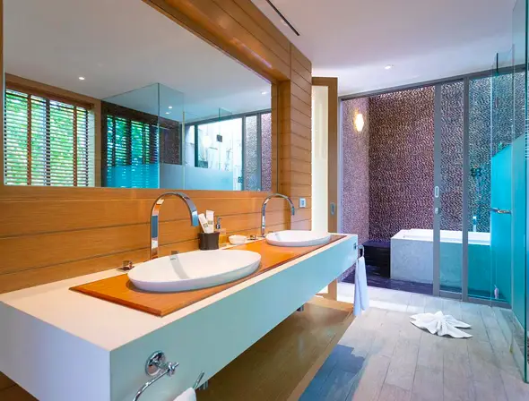 Luxury 5-Bed Villa with Sea Views, La Colline — Layan · 4/25
