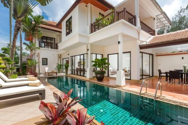 วิลล่า 3 ห้องนอนวิวสนามกอล์ฟ Laguna Fairways — Layan · 1/50