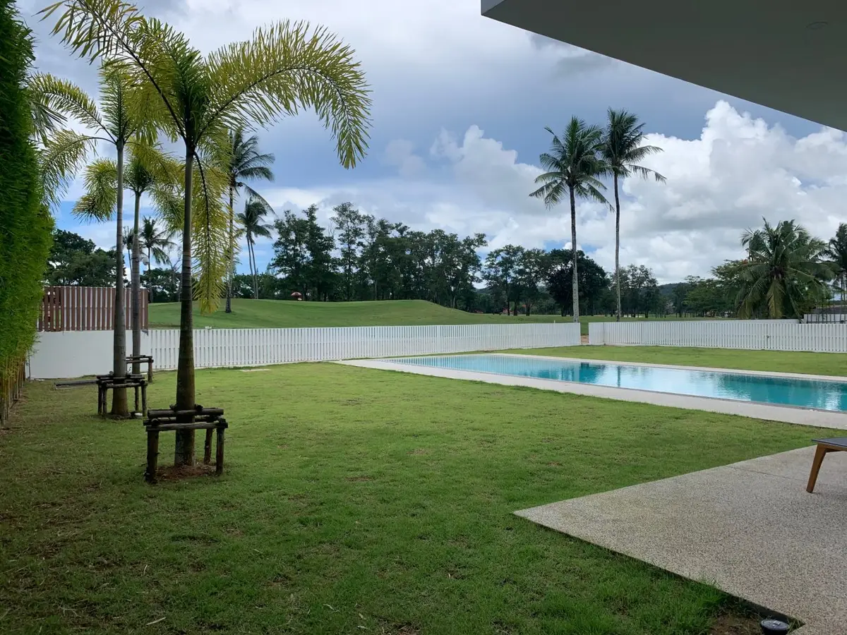 วิลล่า 4 ห้องนอนสนามกอล์ฟหรู Laguna Homes — Layan · 5/34