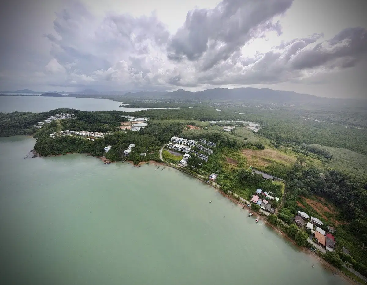 4-Bed Villa in Mai Khao—Pricing on Request — Mai Khao · 2/43