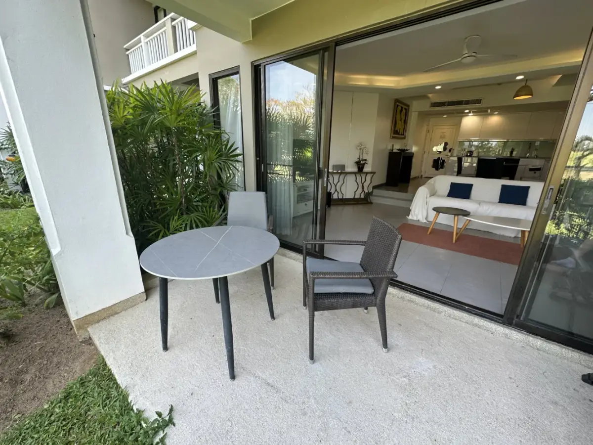 อพาร์ทเมนท์ Allamanda 2 and 3 ห้องนอน 1 สวย ๆ วิวสนามกอล์ฟ — Bang Tao · 5/40