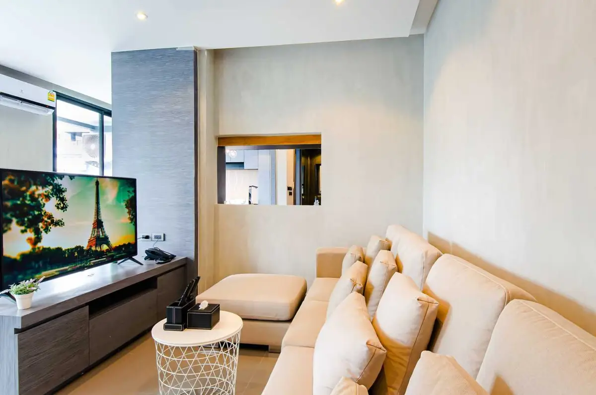 2-Bed Pool-Access Apartment in City Gate — Kamala · 2/13