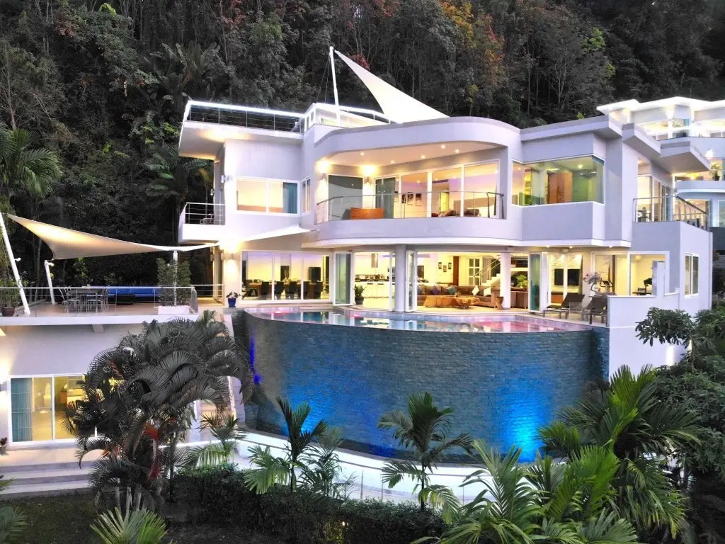 Spectacular 7-Bed Surin Clifftop Villa with Sea Views — Surin · 1/96