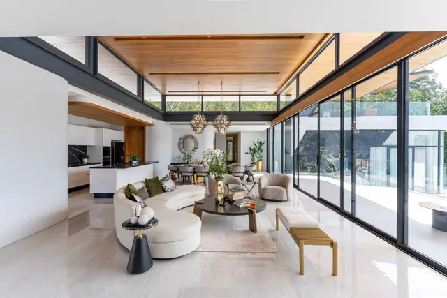 4-Bedroom Villa, with pool view, on Bangtao / Laguna beach — Layan