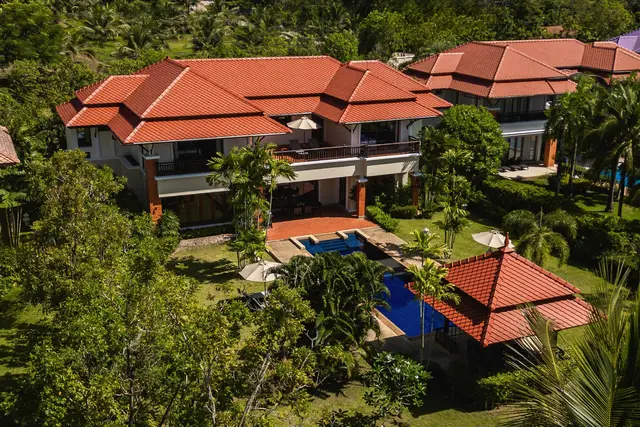 Stunning bedroom villa with lake view in Angsana Villas Resort project, Bangtao BeachLaguna Beach — Layan
