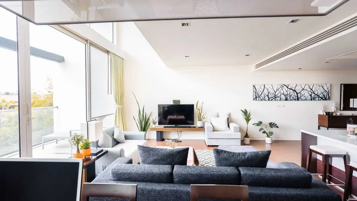 2-Bed Pool-Access Apartment in The Loft at Laguna Village — Layan · 4/23