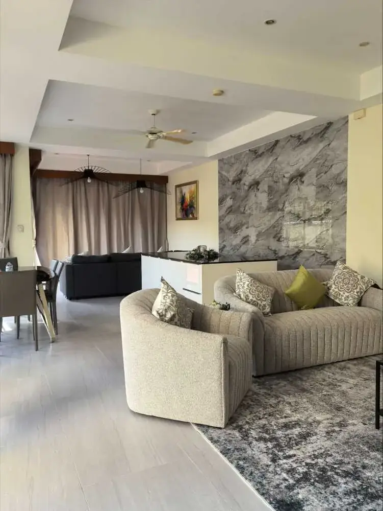 4-bed Villa with Pool in Layan — Layan · 2/28