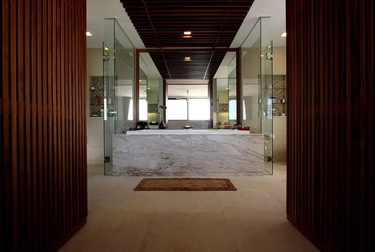 2-Bed Kata Apartment with Sea & Mountain Views — Kata · 5/10