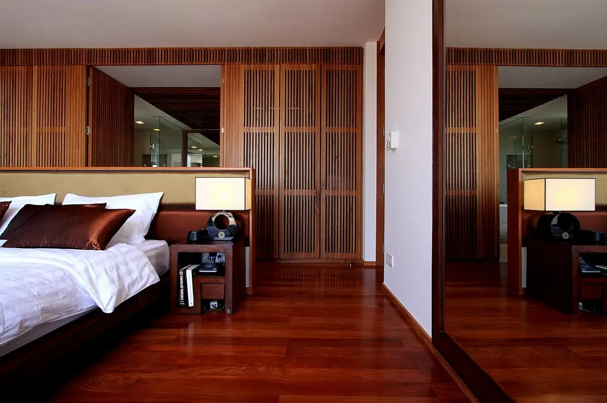 2-Bed Kata Apartment with Sea & Mountain Views — Kata · 4/10