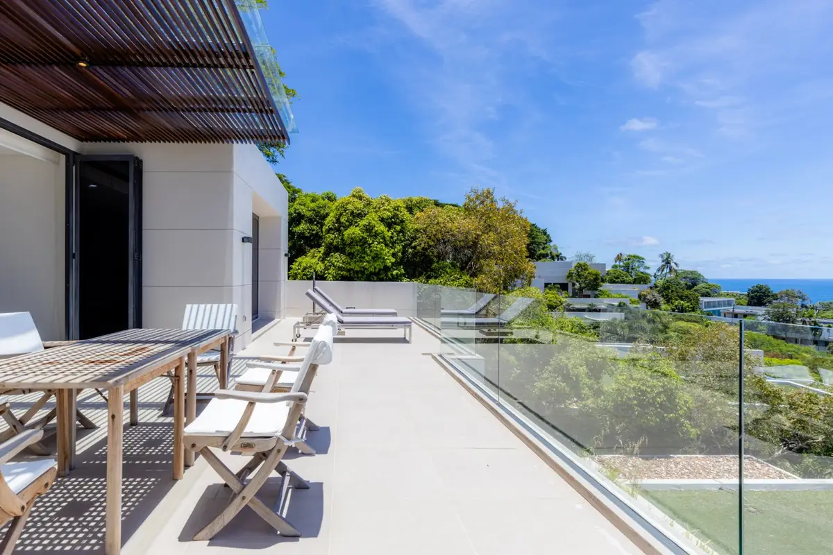 2-Bed Kata Apartment with Balcony, Sea Views — Kata · 4/14