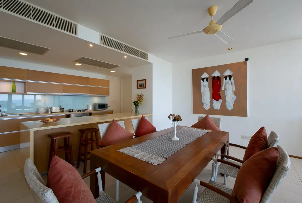 2-Bed Kata Rental, Views Across Gardens & Sea — Kata · 4/13