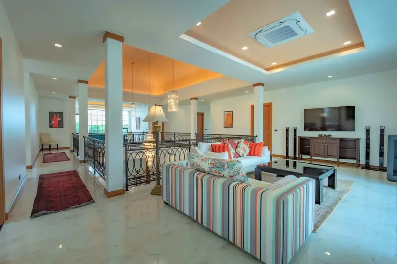 7-Bed Villa, Layan — Holiday Rental — Layan · 4/34