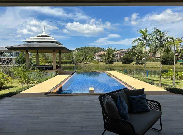 Laguna Village Residence 8