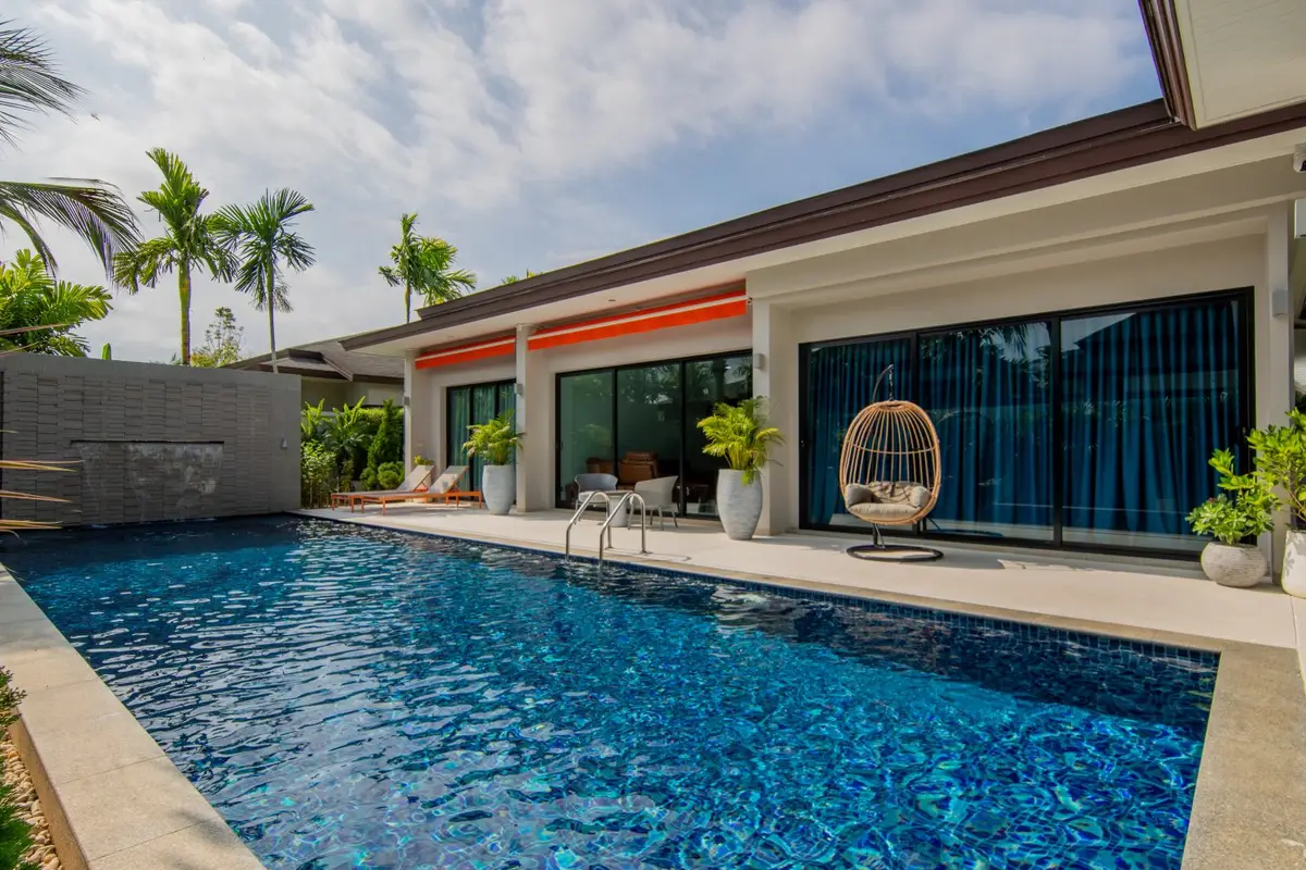 4-Bed Peykaa Villa, 700sqm Plot, City View — Cherng Talay · 1/59