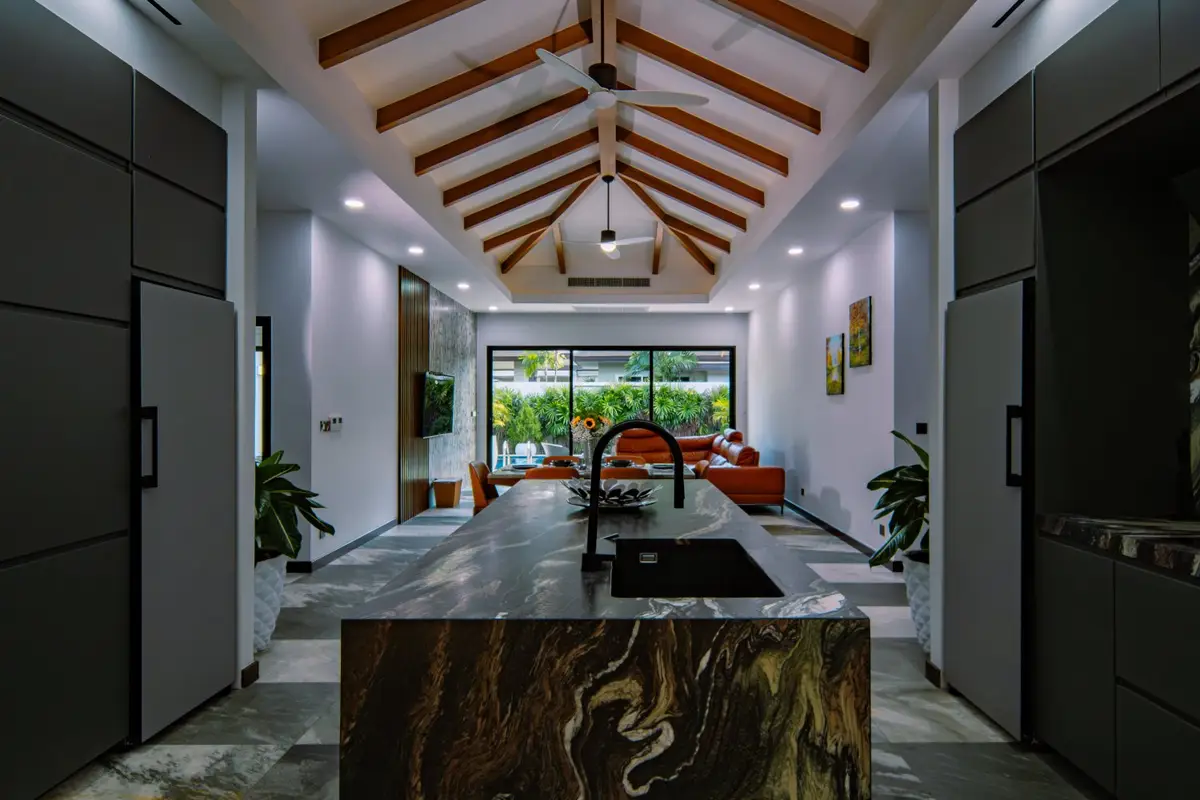 4-Bed Peykaa Villa, 700sqm Plot, City View — Cherng Talay · 4/59