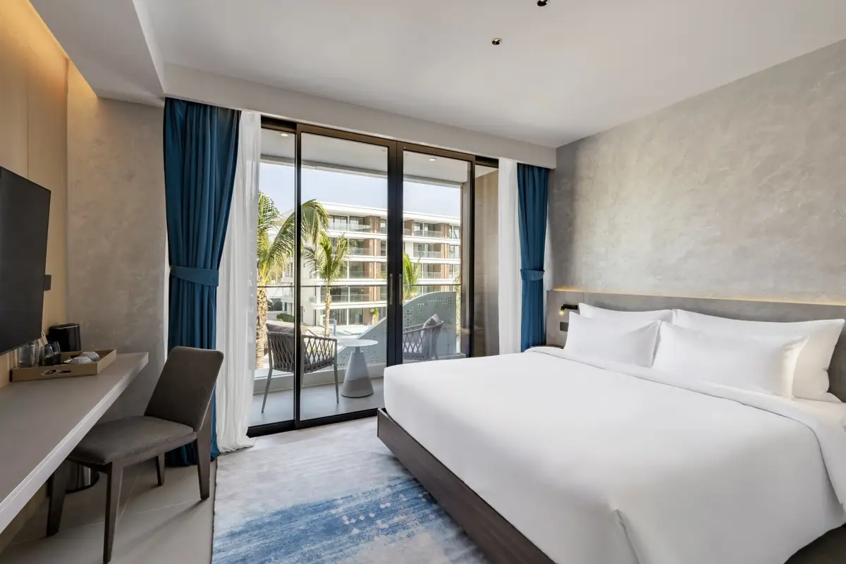 Pool-View Studio, Sunshine Beach Layan — Layan · 2/33