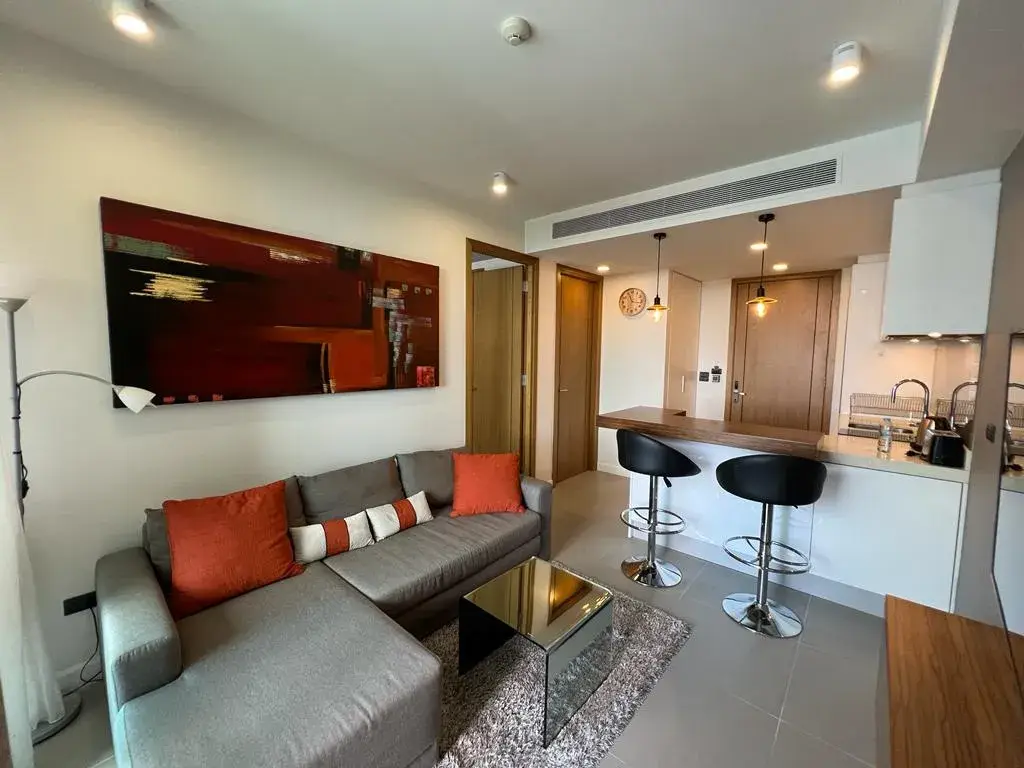 High-Floor 1-Bed Oceanstone, Bang Tao City View — Bang Tao · 1/15