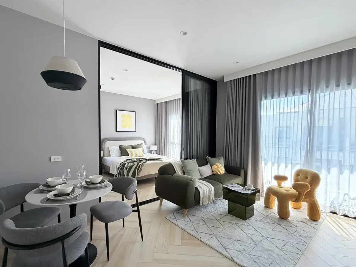 High-Rise 1-Bed, Title Bangtao Legendary Complex — Bang Tao · 1/30