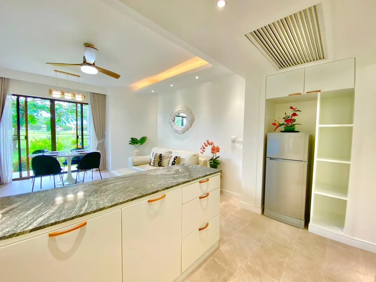 อพาร์ตเมนต์ 1 ห้องนอนให้เช่า Allamanda สนามกอล์ฟ — Bang Tao · 2/16