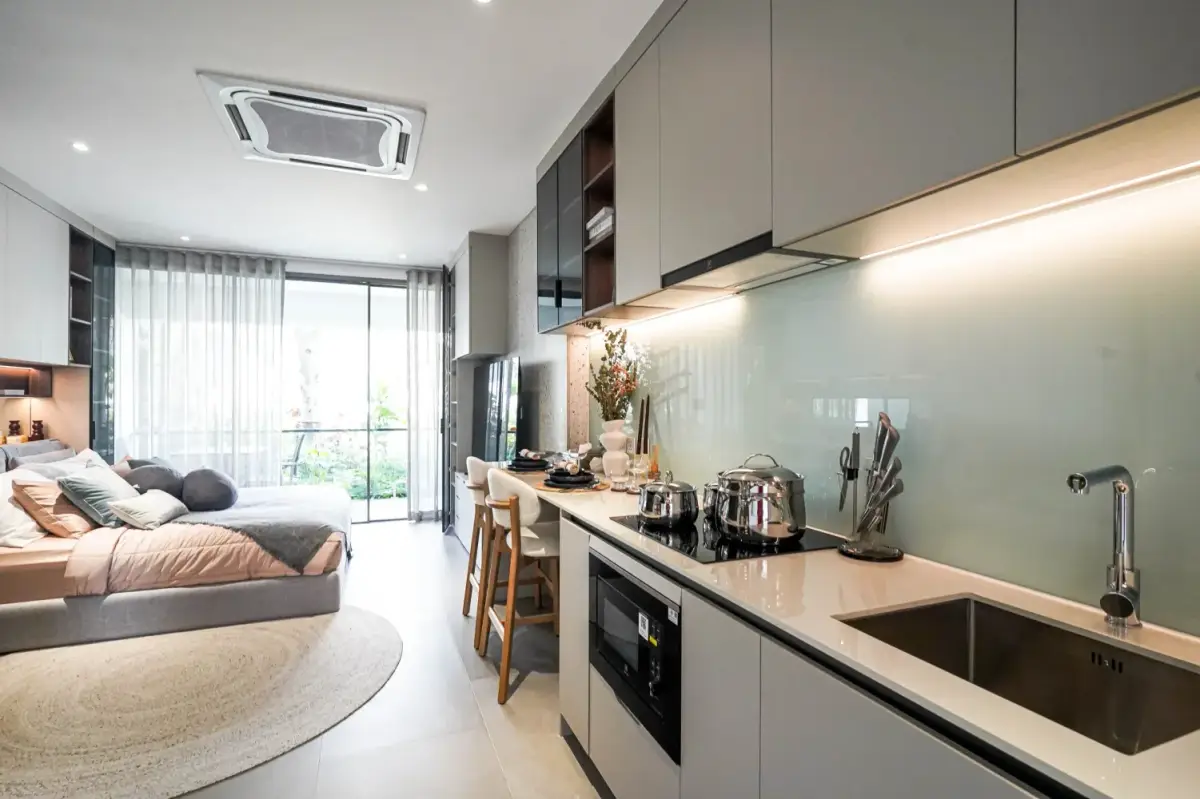 Studio with Gym & Sauna, Wallaya Residence — Nai Harn · 2/10