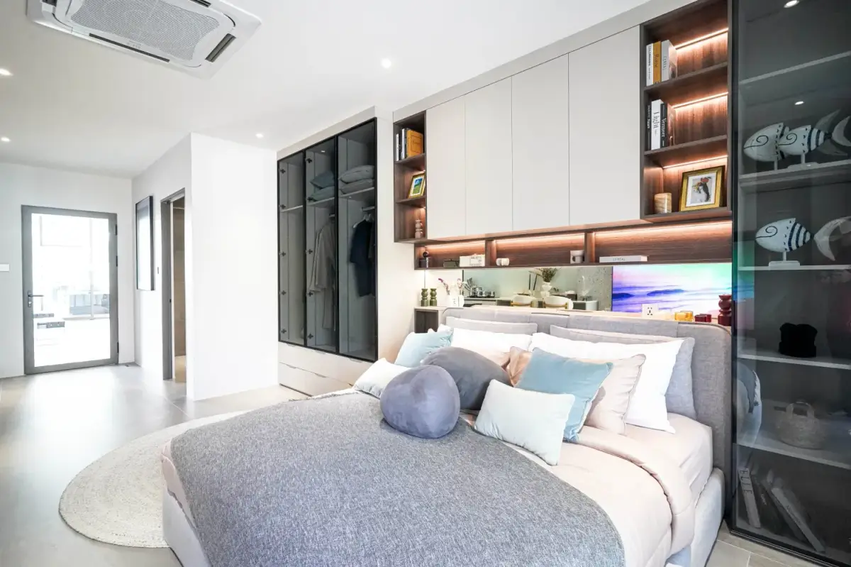 Studio with Gym & Sauna, Wallaya Residence — Nai Harn · 3/10