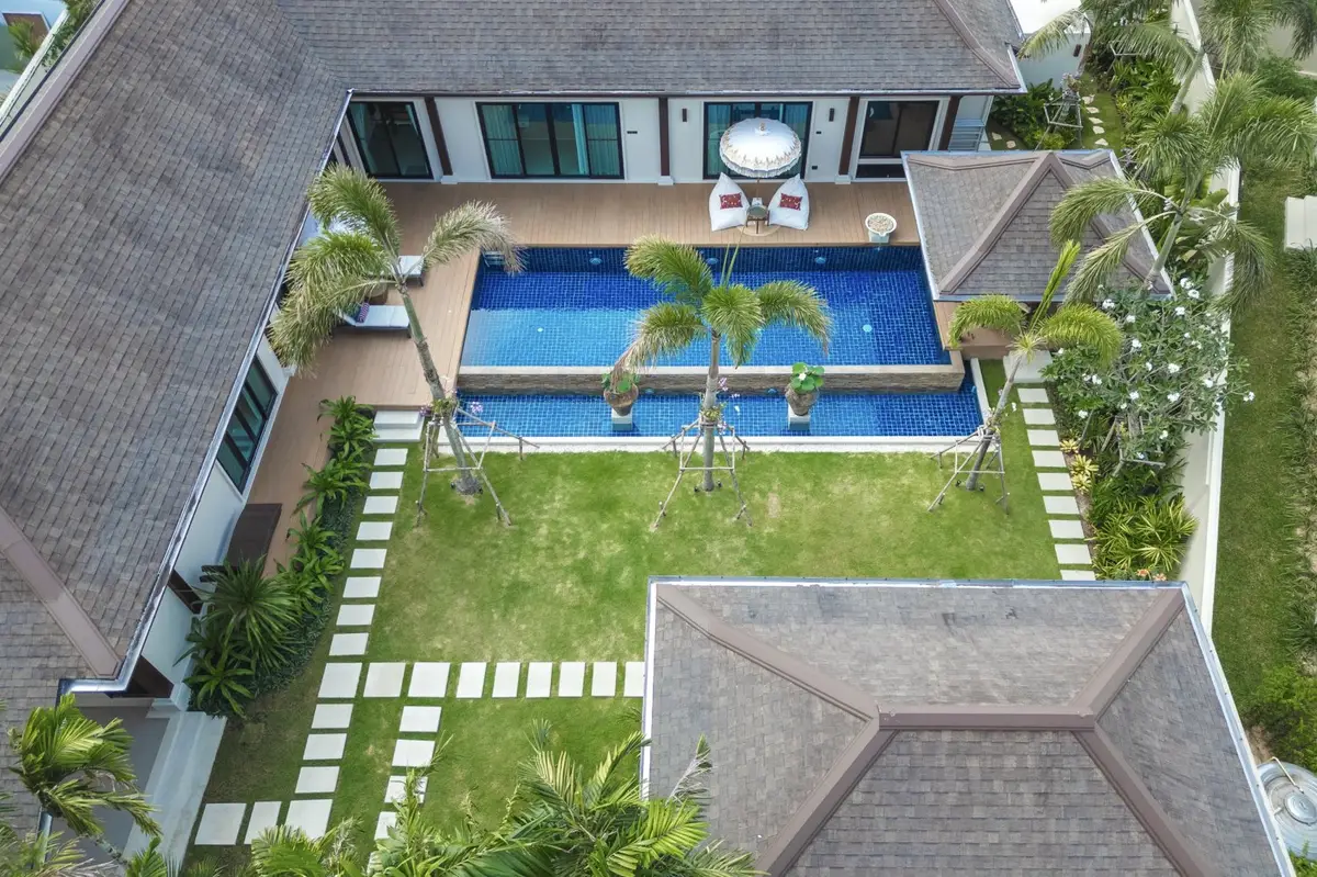 วิลล่า 4 ห้องนอน 700 ตร.ม. Two Villas Oriental Style ลายัน — Layan · 2/58