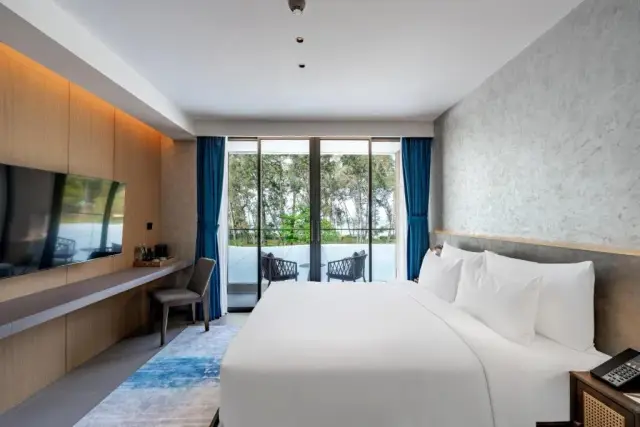 Studio Apartments, with pool view and near the sea in Sunshine Beach by KORA project, on Bangtao / Laguna beach — Layan