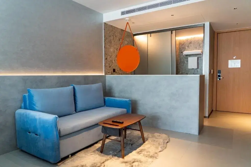 Studio, Sunshine Beach—Larger Format, 46 sqm — Layan · 1/10
