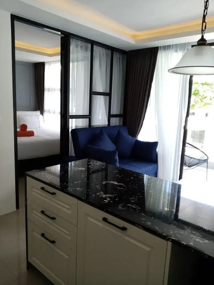 7th-Floor 1-Bed Apartment, Surin — Palmyrah Pool Access — Surin · 5/11