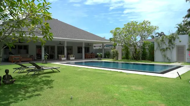Spacious 5-Bedroom Private Villa Sustainable Luxury Living in Phuket — Cherng Talay