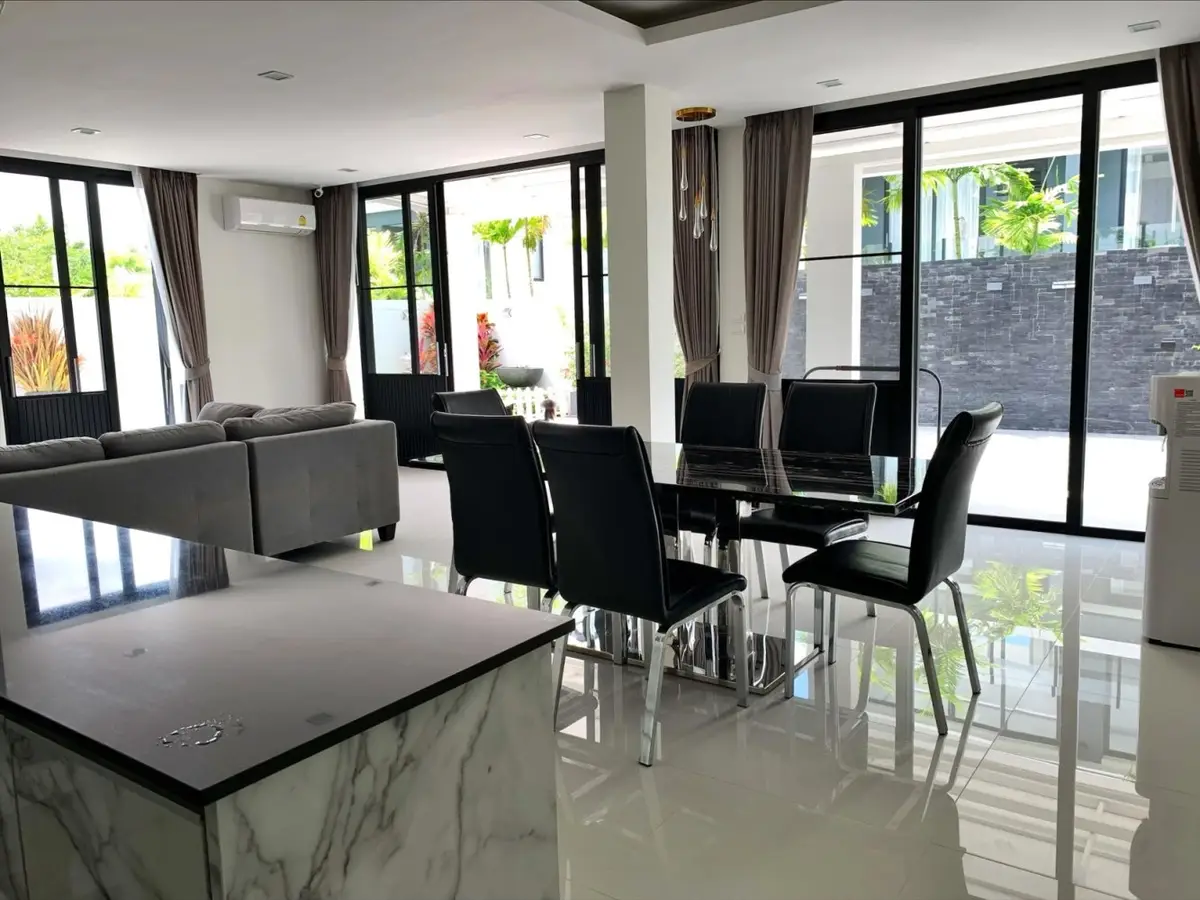 Impressive 6-Bed Villa, Laguna Park Layan — Layan · 4/28