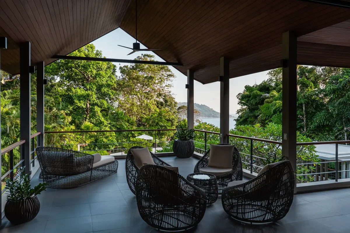 6-Bed Sea-View Villa in Katamanda — Kata · 3/29