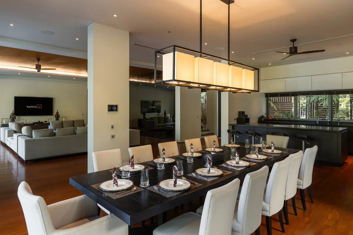 6-Bed Sea-View Villa in Katamanda — Kata · 5/29