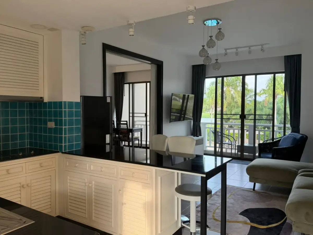 Renovated 1-Bed Bang Tao Apartment, Golf Views — Bang Tao · 3/14