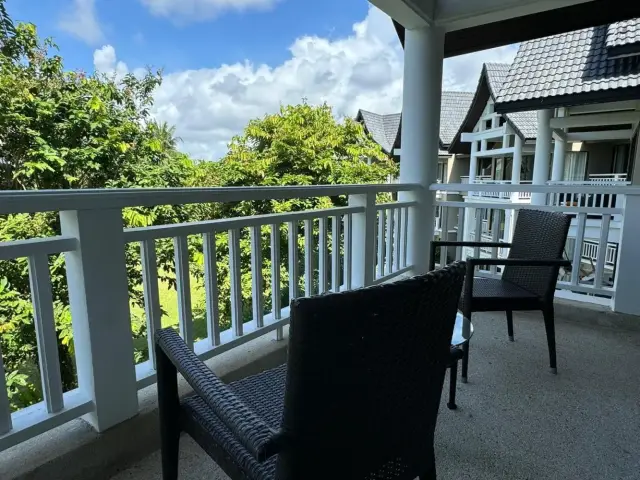 2-Bedroom Apartments, with golf course in Allamanda and project, on Bangtao / Laguna beach — Bang Tao