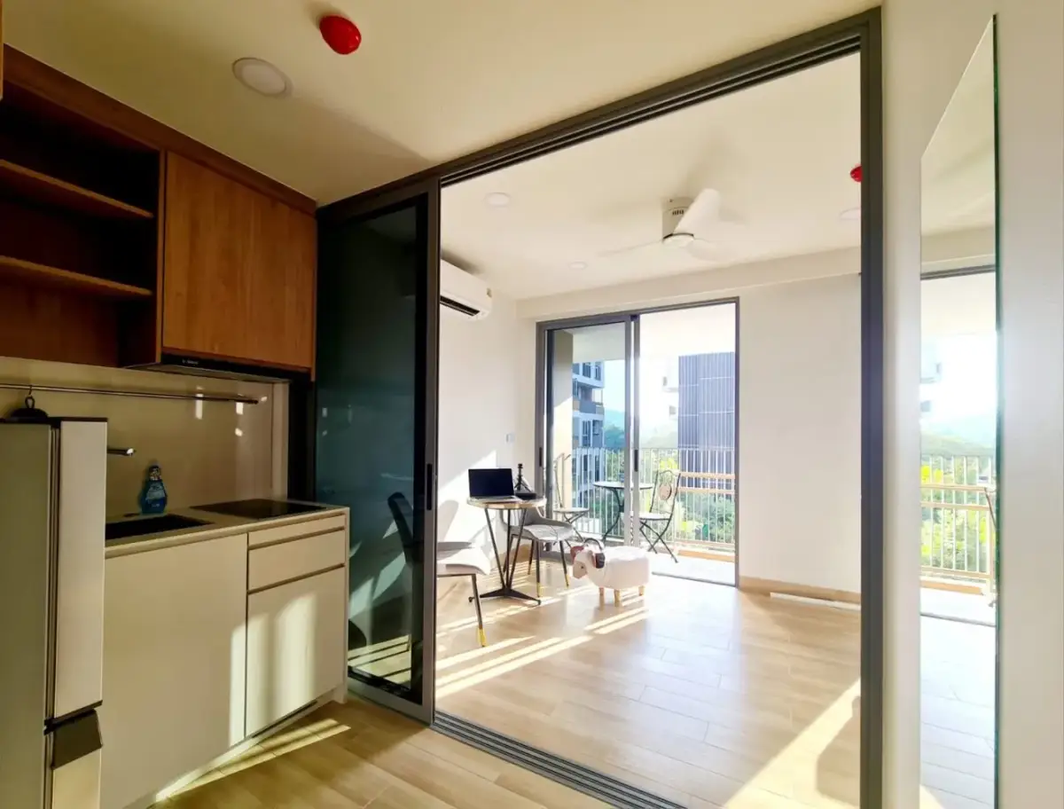 Studio with Rooftop Terrace, Bang Tao Pool Access — Bang Tao · 1/21