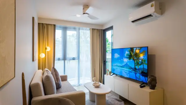 1-Bedroom Apartments, with golf course in Sky Park Selesta project, on Bangtao / Laguna beach — Bang Tao