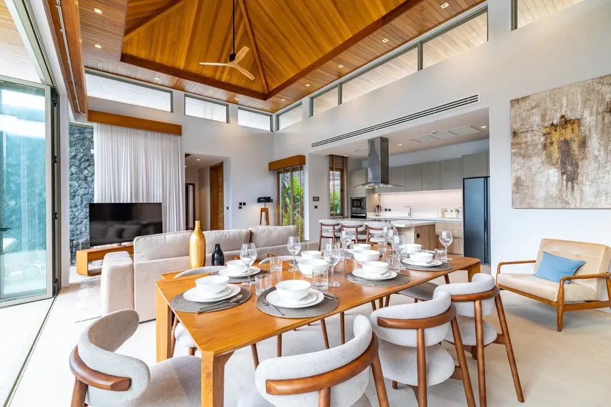 Spacious 4-Bed Botanica Villa with Garden Views — Layan · 3/29