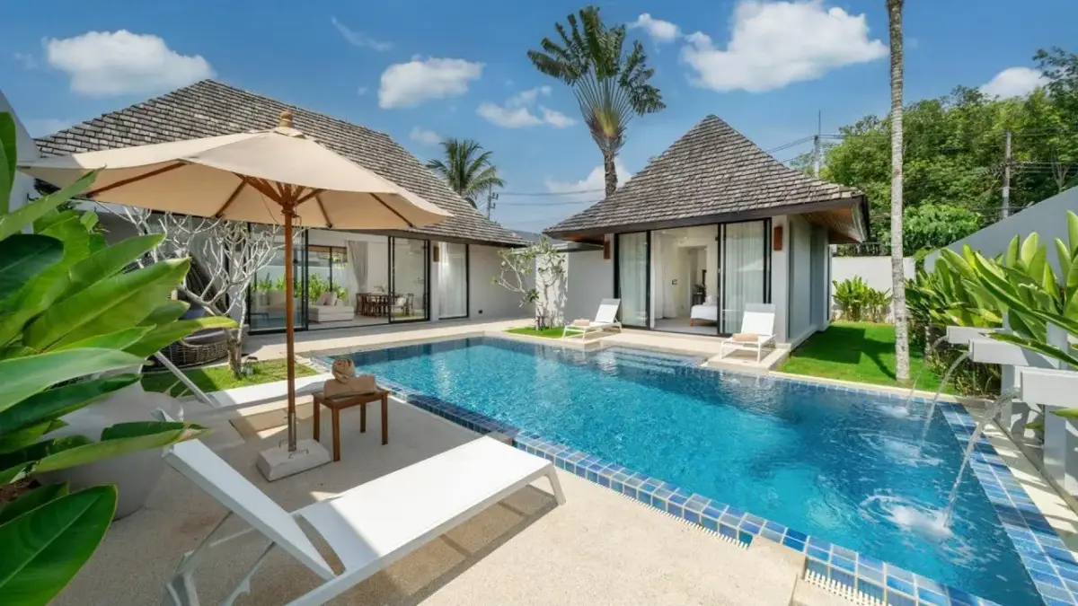 วิลล่า 4 ห้องนอน ปรับปรุงใหม่ Anchan Villas Layan — Layan · 1/25