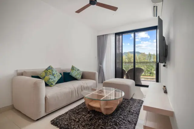 1-Bedroom Apartments, with lake view in Cassia Residences project, on Bangtao / Laguna beach — Bang Tao