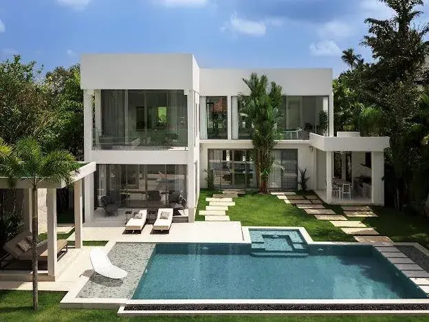 Large 6-Bedroom Villa, with golf course in Laguna Homes project, on Bangtao / Laguna beach — Layan